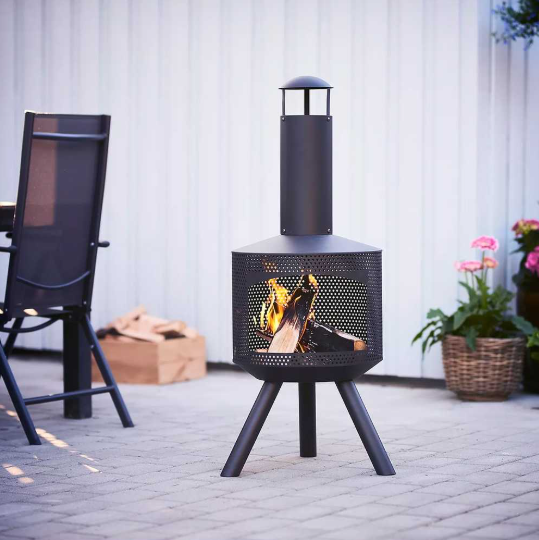 Dangrill Laužavietė su Kaminu 114 cm – Metalinis Lauko Židinys Sodui ir Terasai